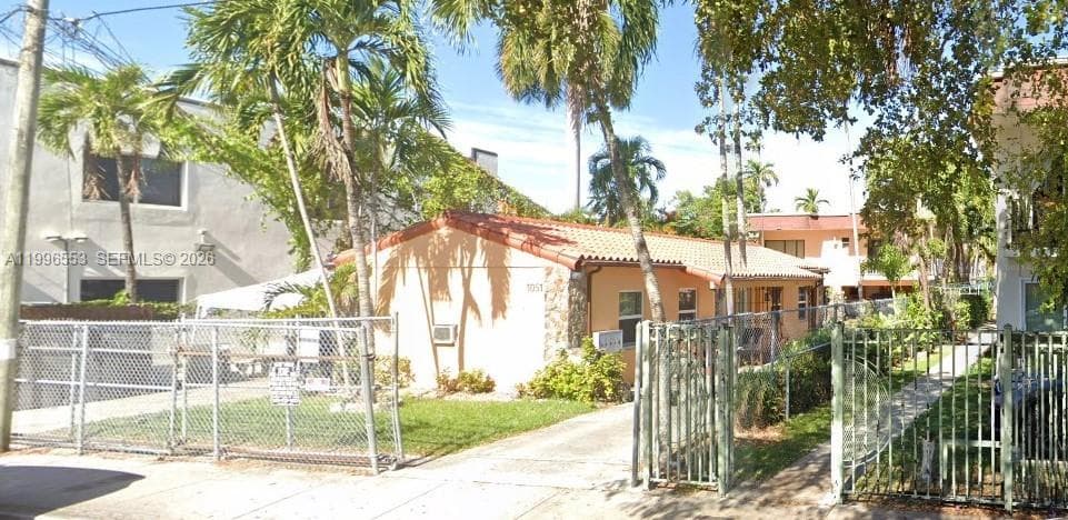 1051 SW 3rd St # 3, Miami, FL 33130