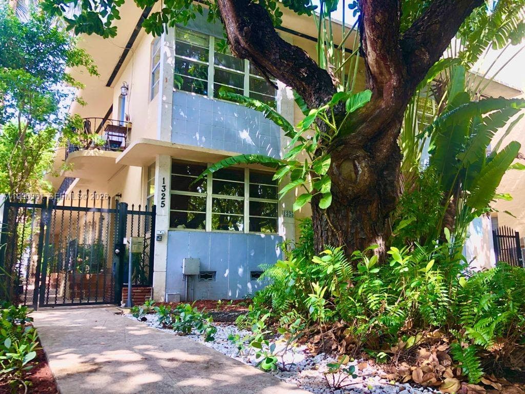 1325 Meridian Ave # 5, Miami Beach, FL 33139