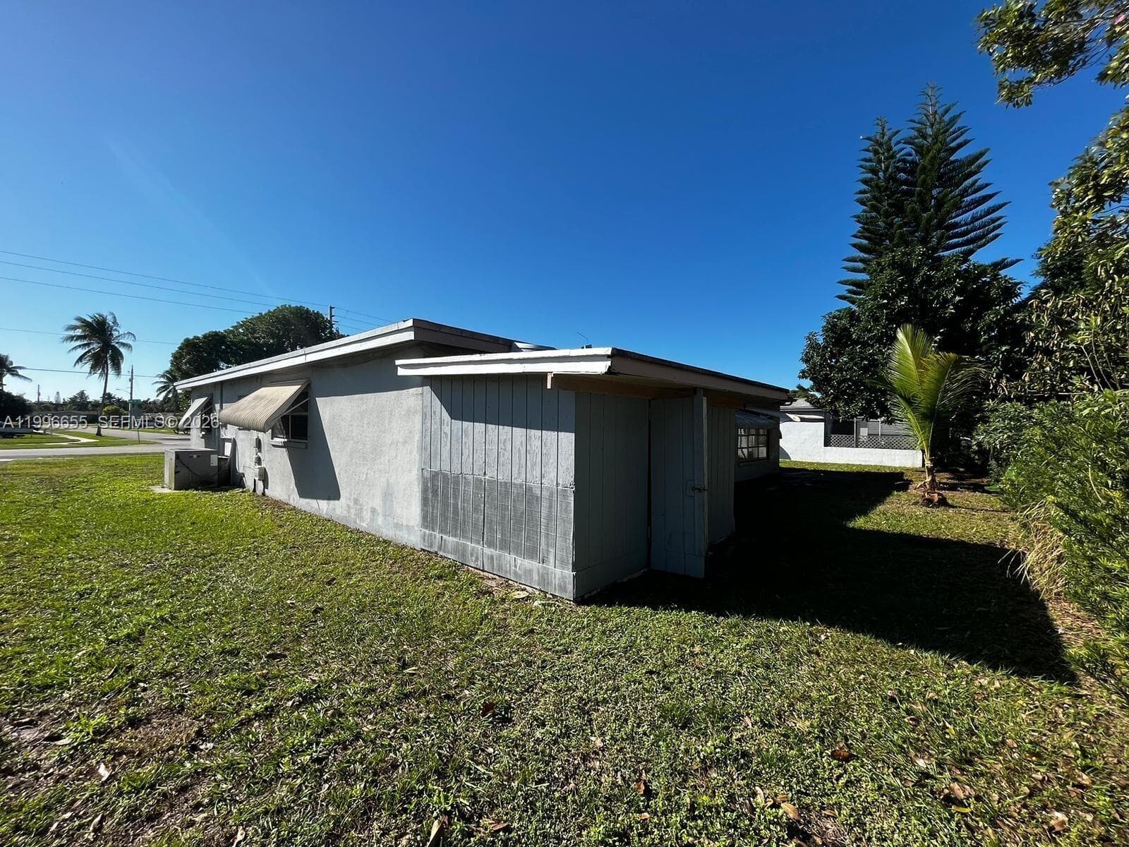 4753 NW 41st St, Lauderdale Lakes, FL 33319 photo 4