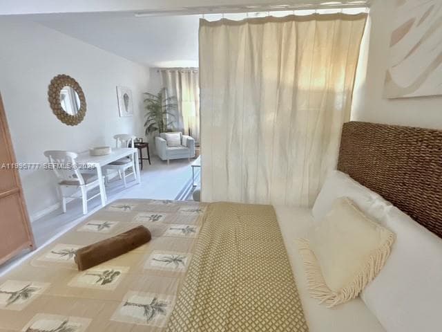 1050 Pennsylvania Ave # 28, Miami Beach, FL 33139 photo 3