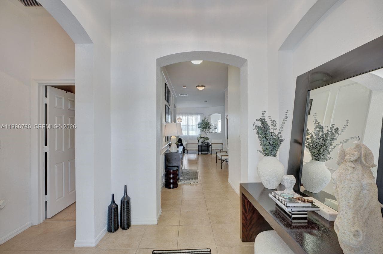 3982 W Whitewater Ave, Weston, FL 33332 photo 4