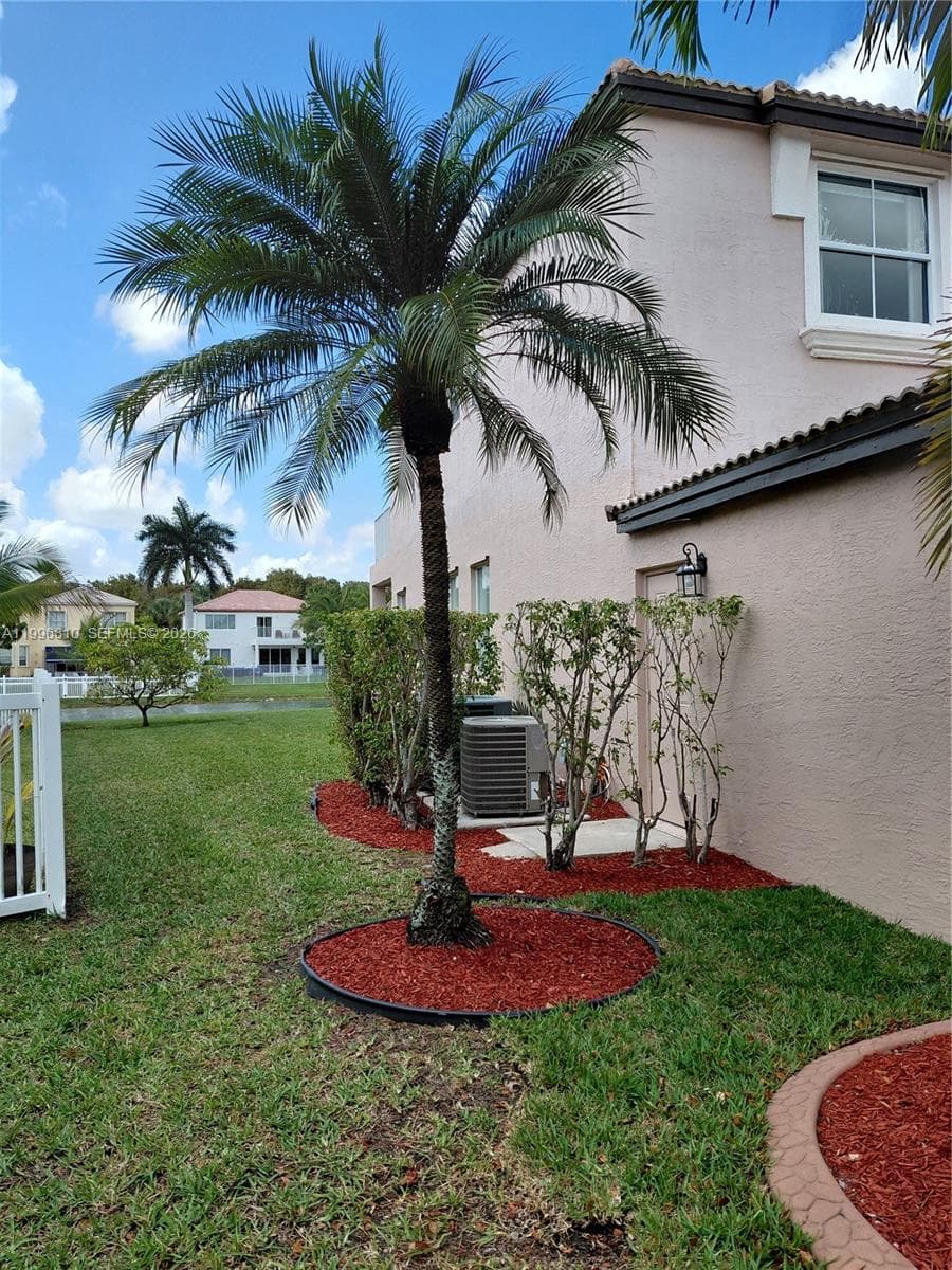 16863 SW 50th St, Miramar, FL 33027 photo 2