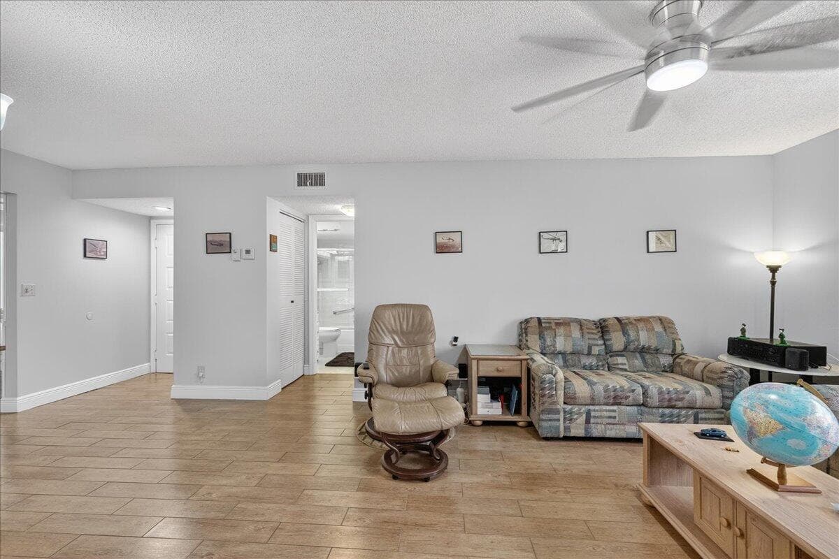 7633 Tahiti Lane # 101, Lake Worth, FL 33467 photo 4