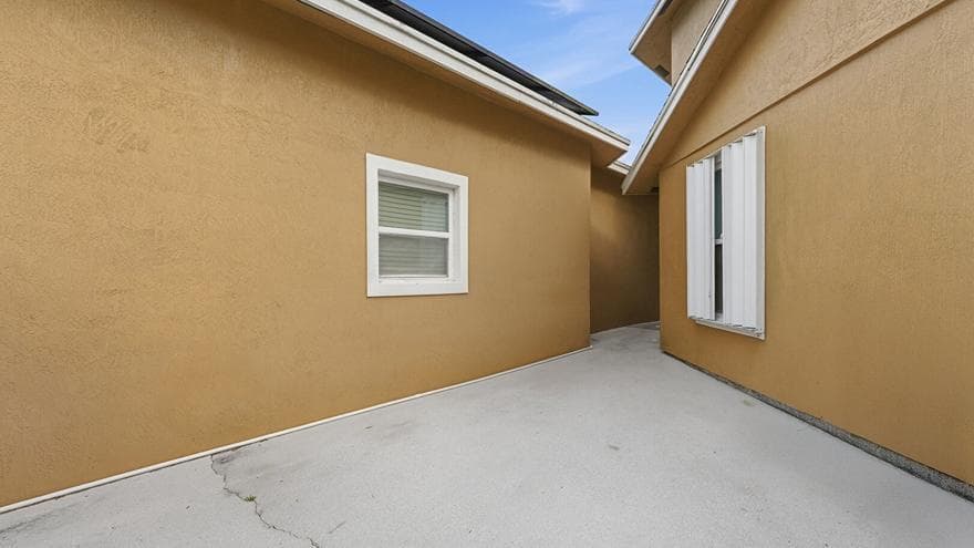 2301 SW Barber Lane, Port St. Lucie, FL 34984 photo 5