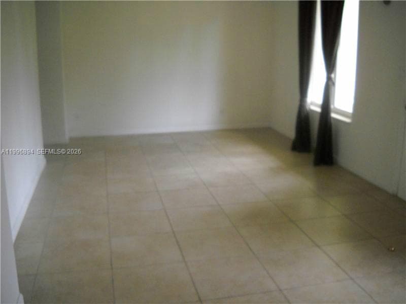 1040 92 ST # 3, Bay Harbor Islands, FL 33154 photo 3