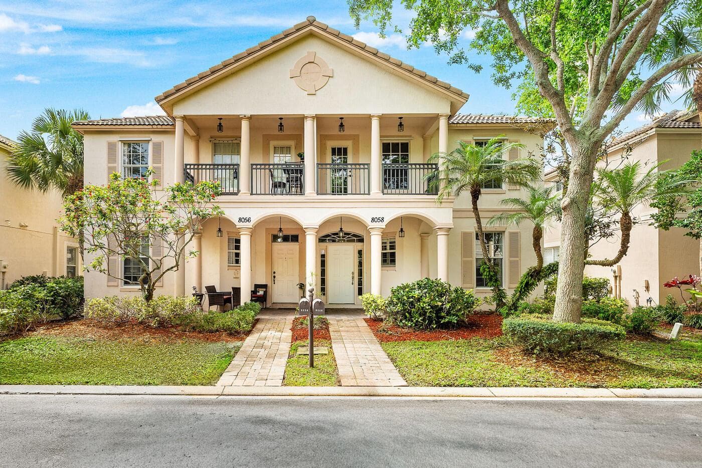 8058 Murano Circle, Palm Beach Gardens, FL 33418 photo 3