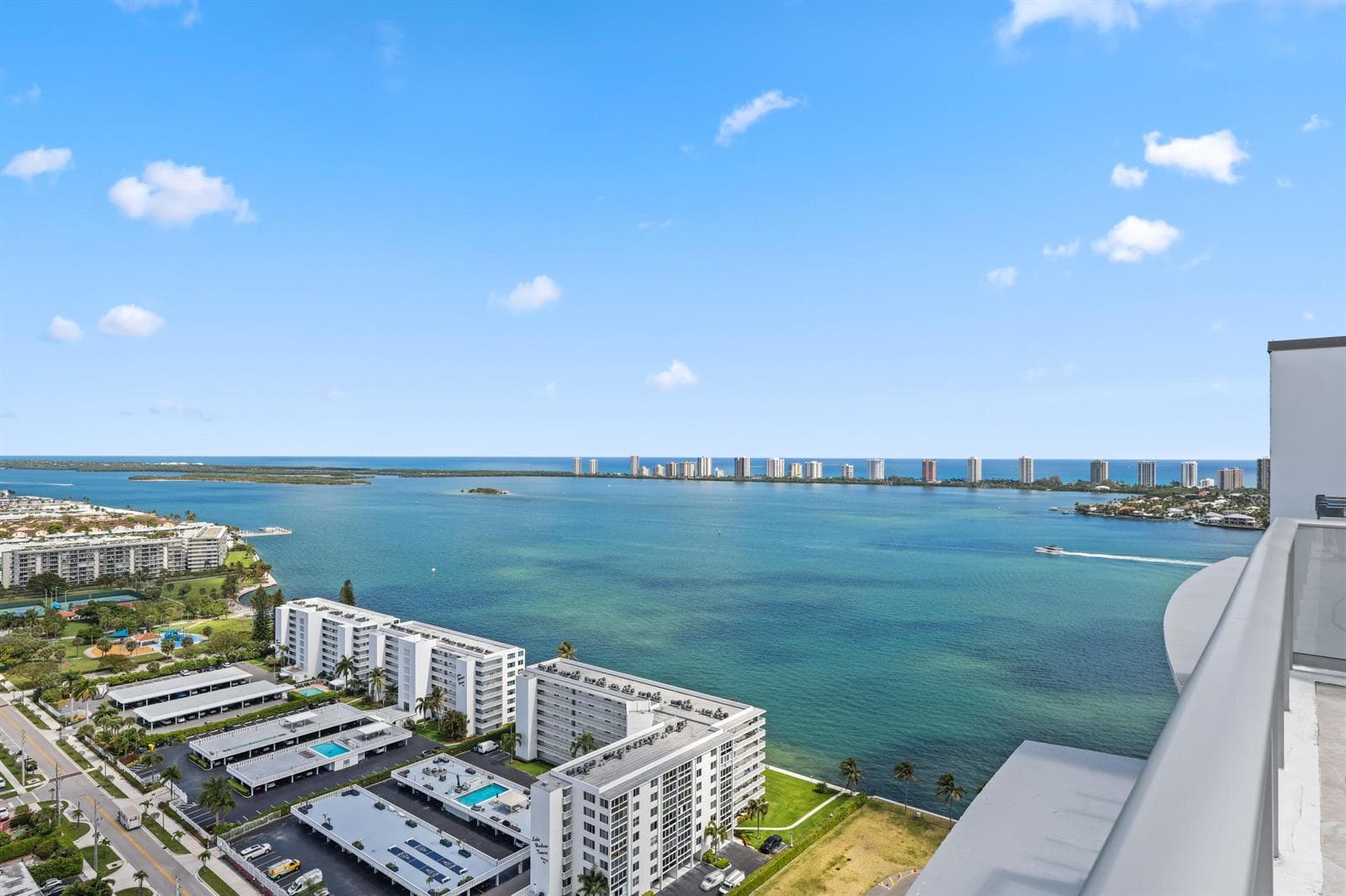 220 Lake Shore Drive # 1121, Lake Park, FL 33403 photo 4
