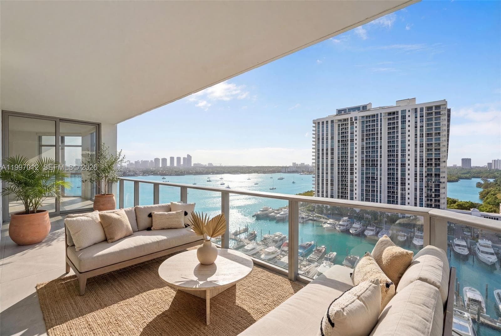 17301 Biscayne Blvd # 1401, North Miami Beach, FL 33160 photo 2
