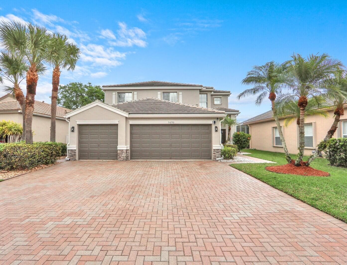 5690 Saddle Trail Lane, Lake Worth, FL 33449 photo 2