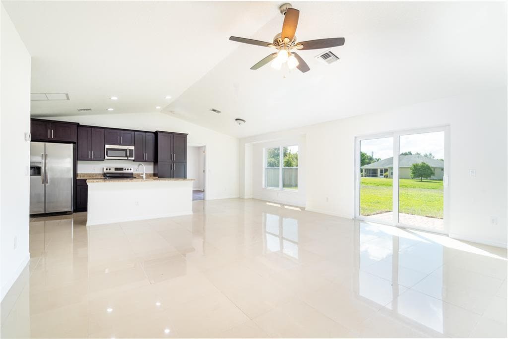 986 SW Romaine Lane, Port St. Lucie, FL 34953 photo 4