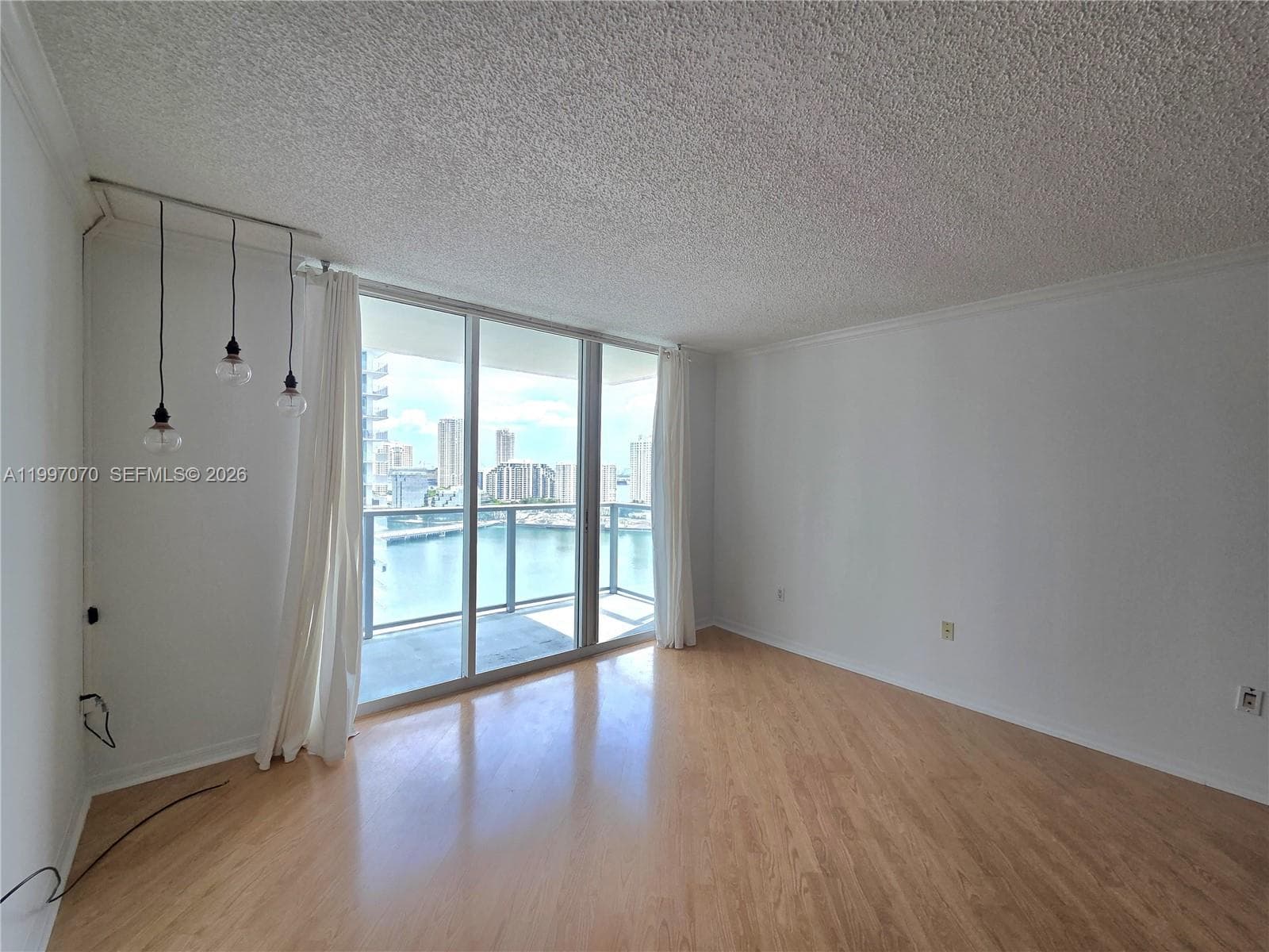 1155 Brickell Bay Dr # 2006, Miami, FL 33131 photo 3
