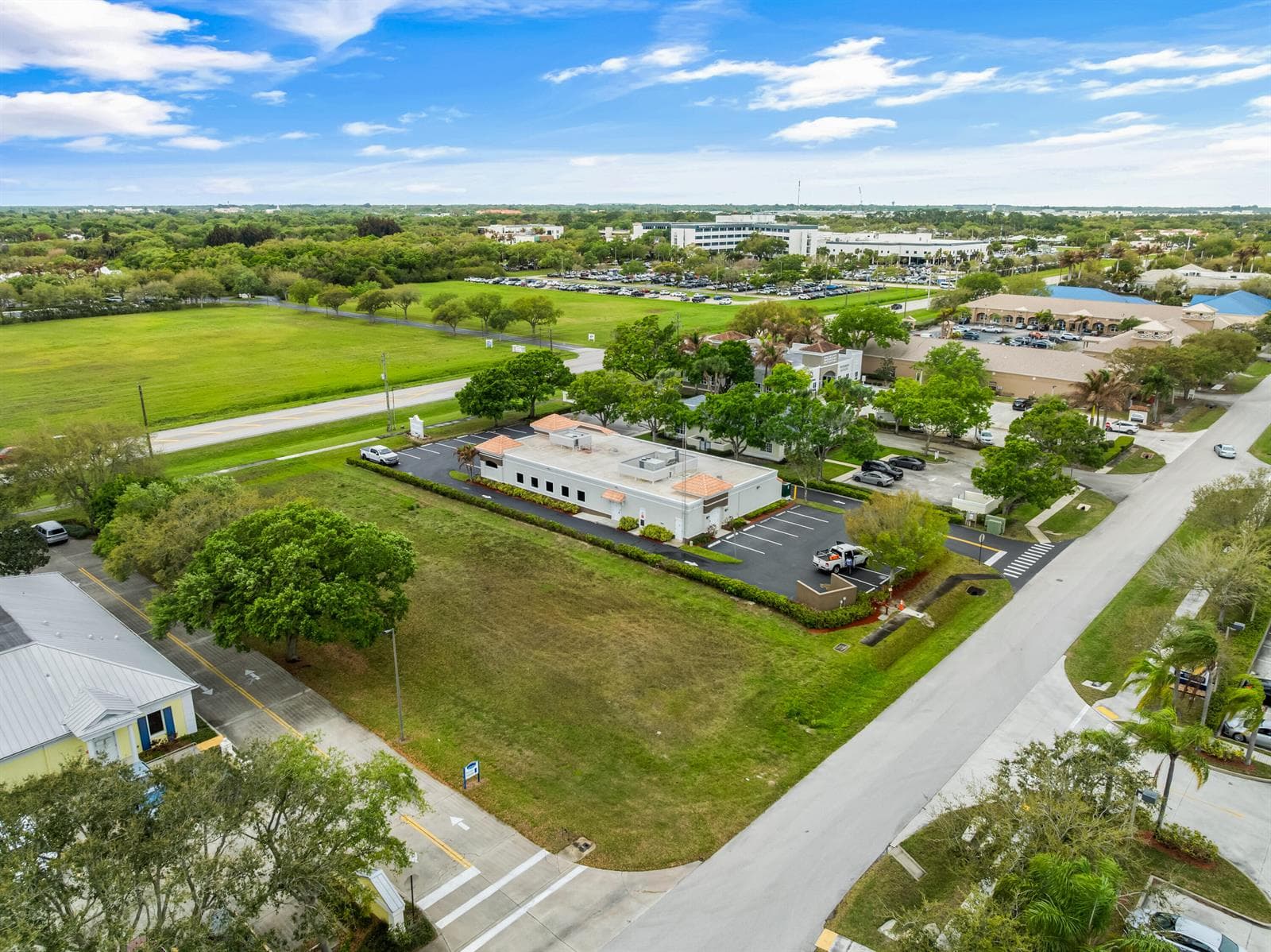 845 37th Place, Vero Beach, FL 32960 photo 4