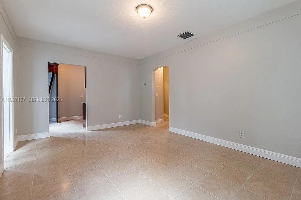 361 NE 57th St, Miami, FL 33137 photo 4