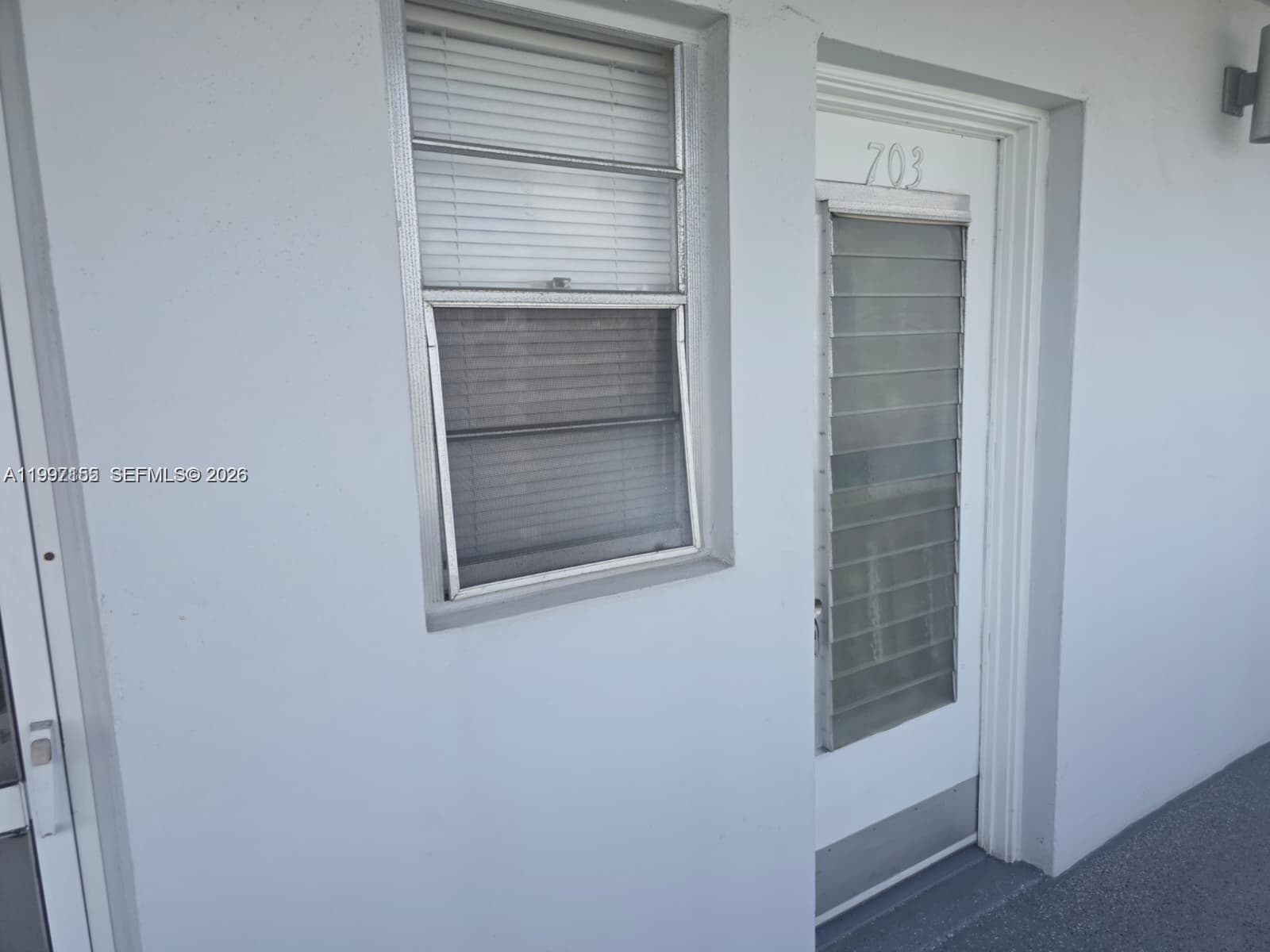 320 NE 12th Ave # 703, Hallandale Beach, FL 33009 photo 2