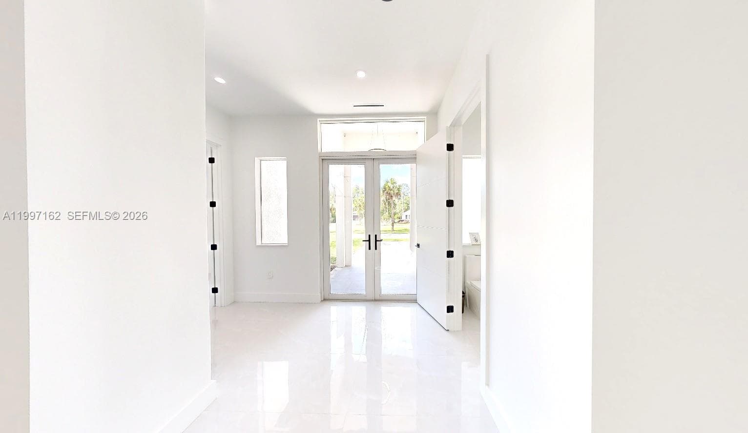 3762 32nd AVE SE, Naples, FL 34117 photo 4