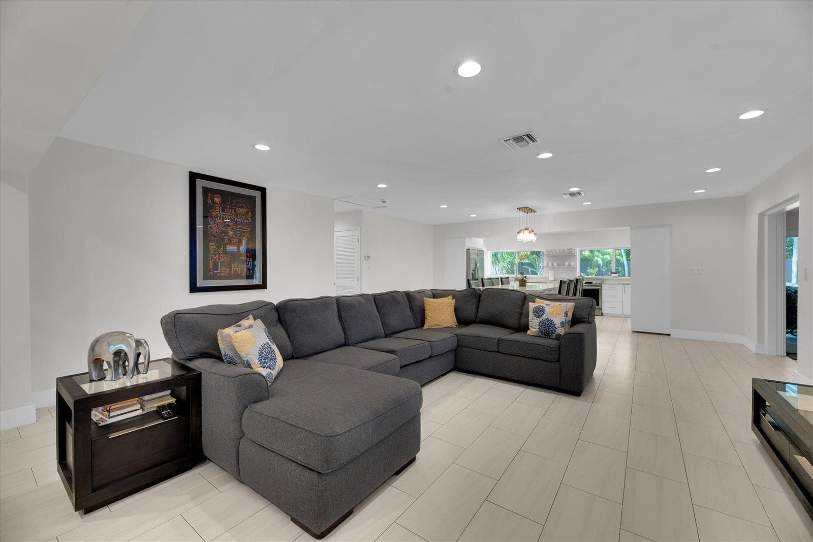 2633 NE 3rd Avenue, Wilton Manors, FL 33334 photo 5