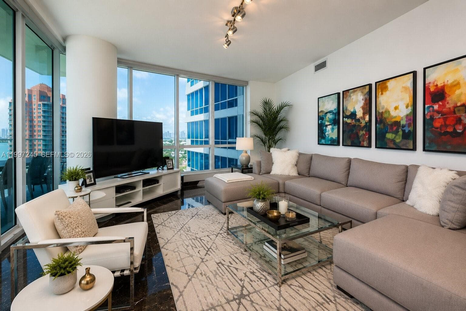 100 S Pointe Dr # 3101, Miami Beach, FL 33139 photo 5