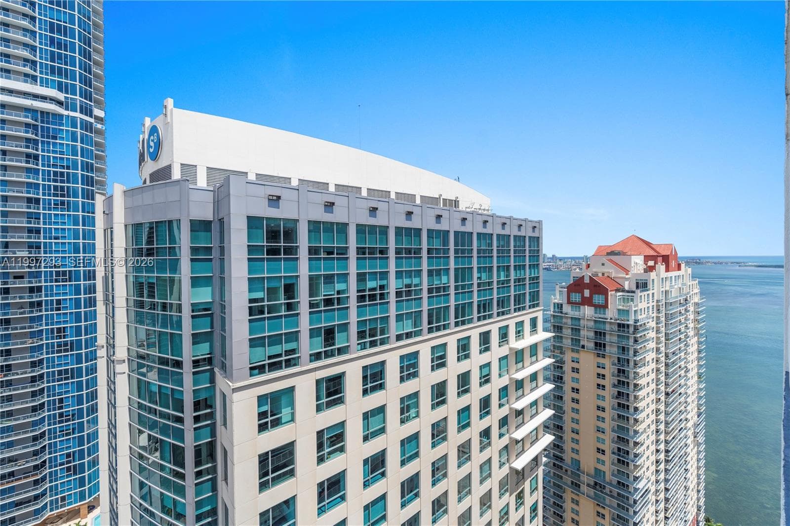 1200 Brickell Bay Dr # PH 4218, Miami, FL 33131 photo 2