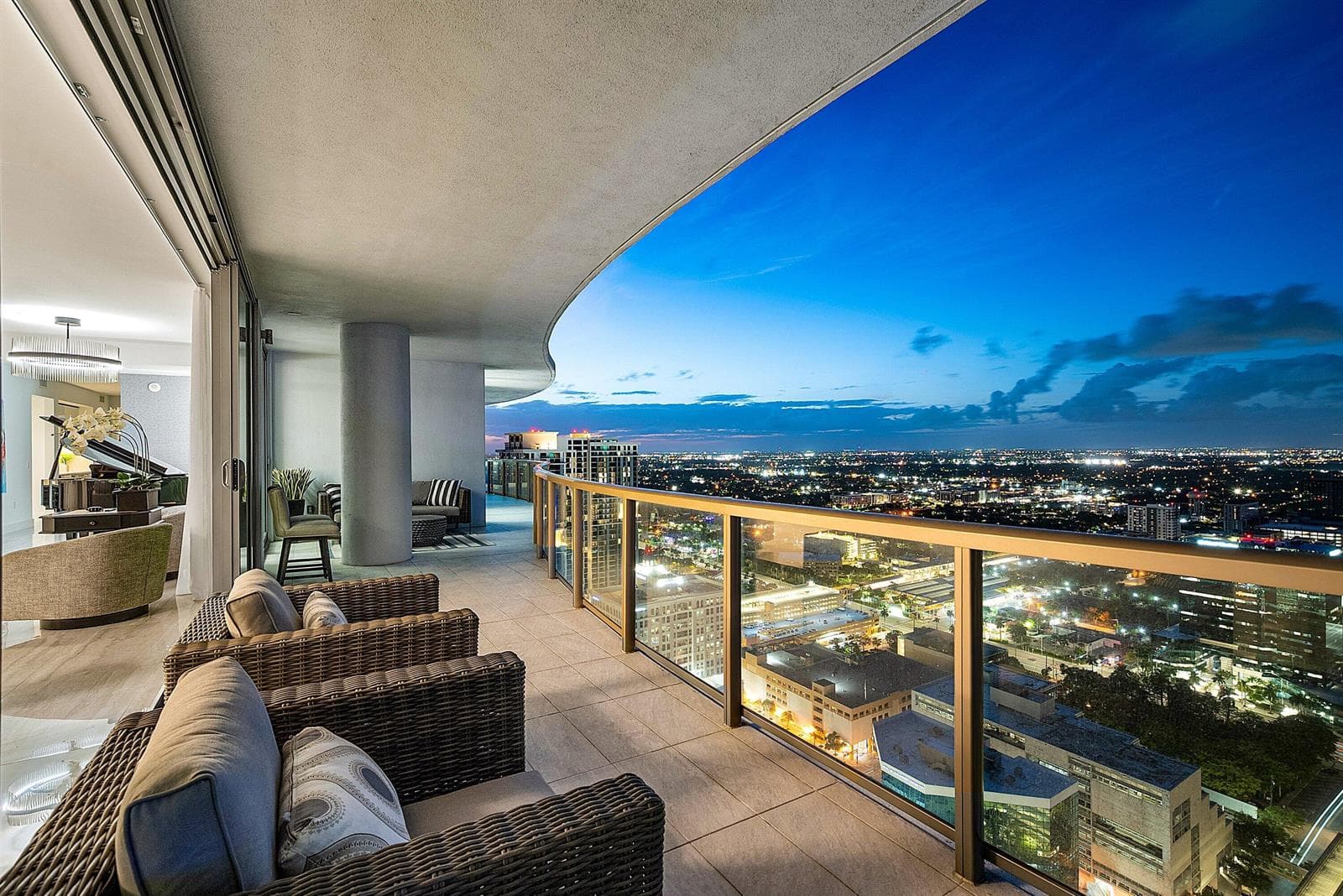 100 E Las Olas Boulevard # 4301, Fort Lauderdale, FL 33301 photo 2