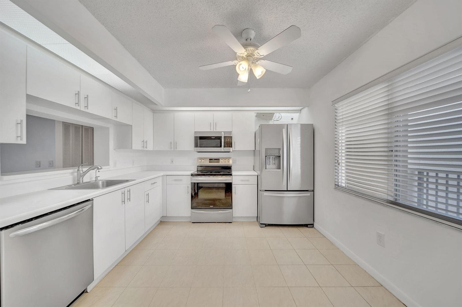 801 SW 141st Avenue # 306-o, Pembroke Pines, FL 33027 photo 2