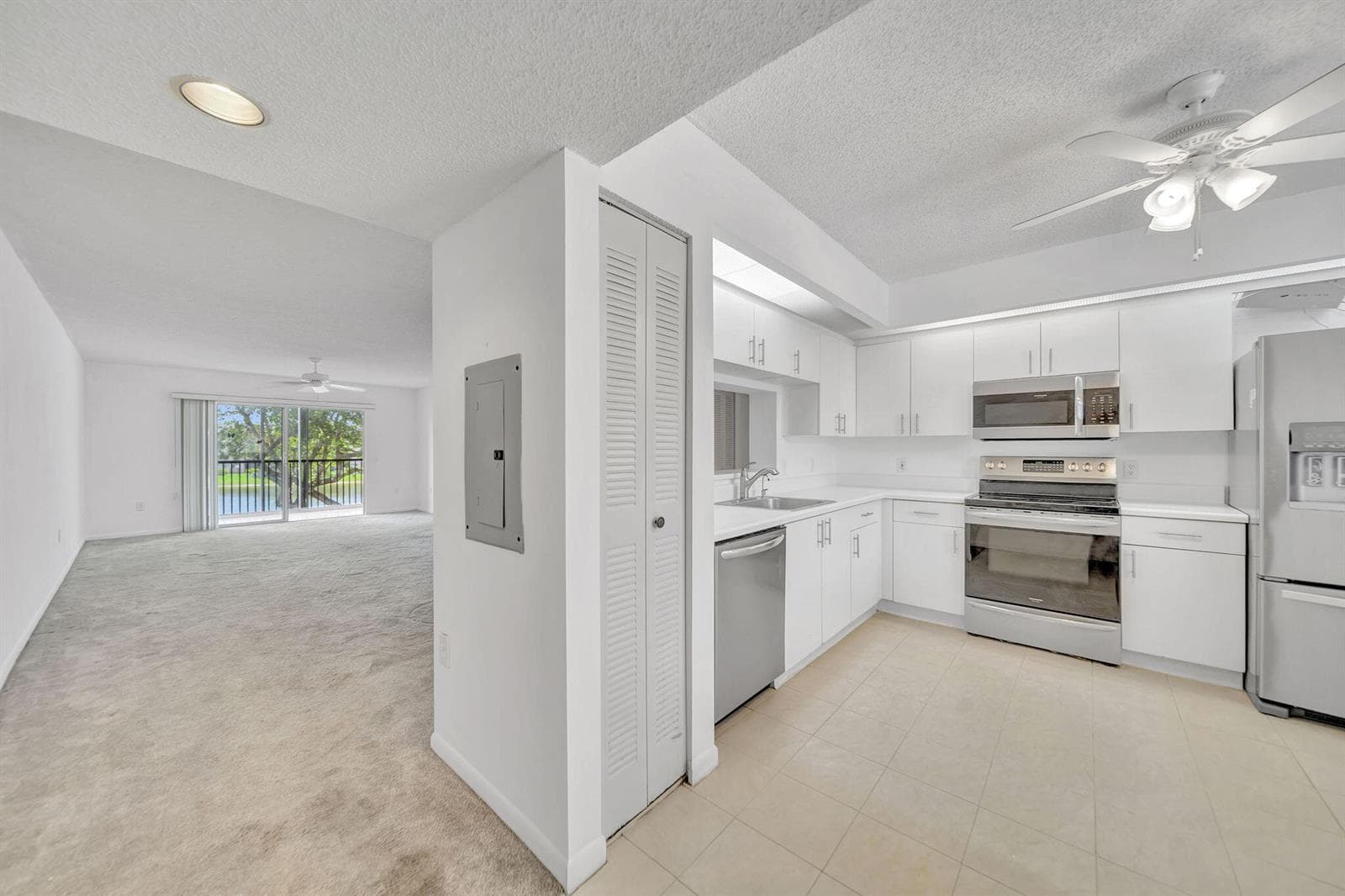 801 SW 141st Avenue # 306-o, Pembroke Pines, FL 33027 photo 5