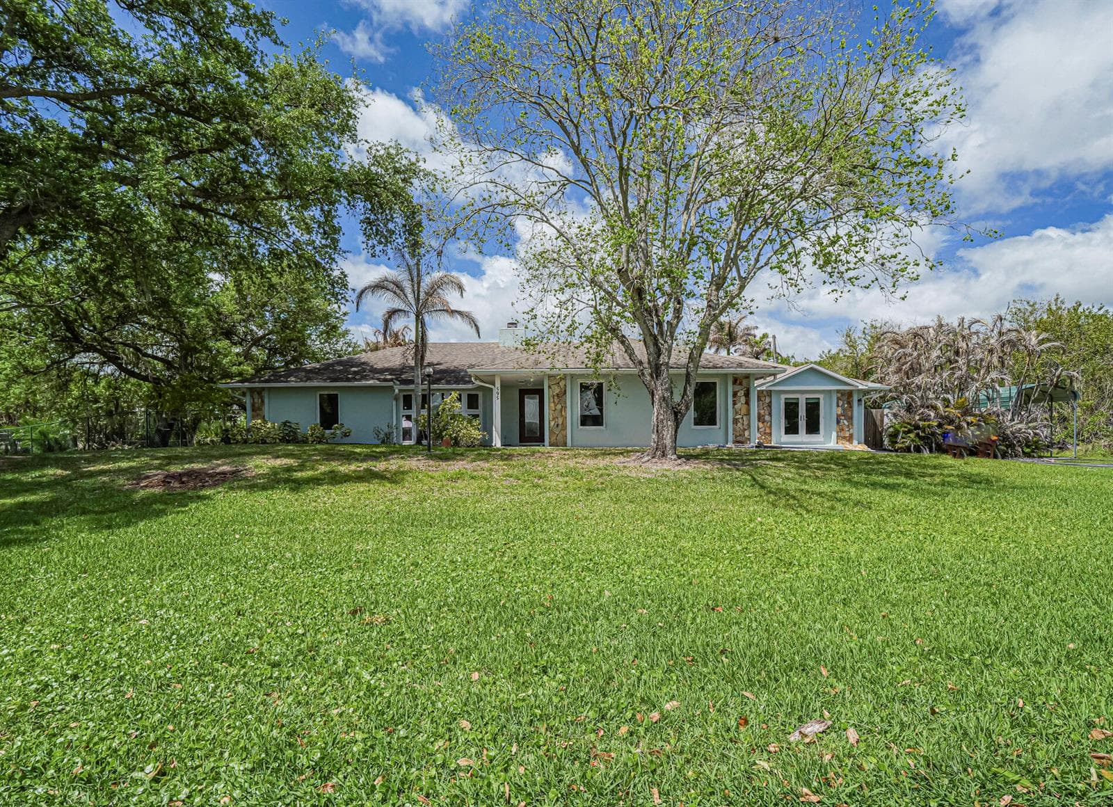 595 45th Court, Vero Beach, FL 32968 photo 5