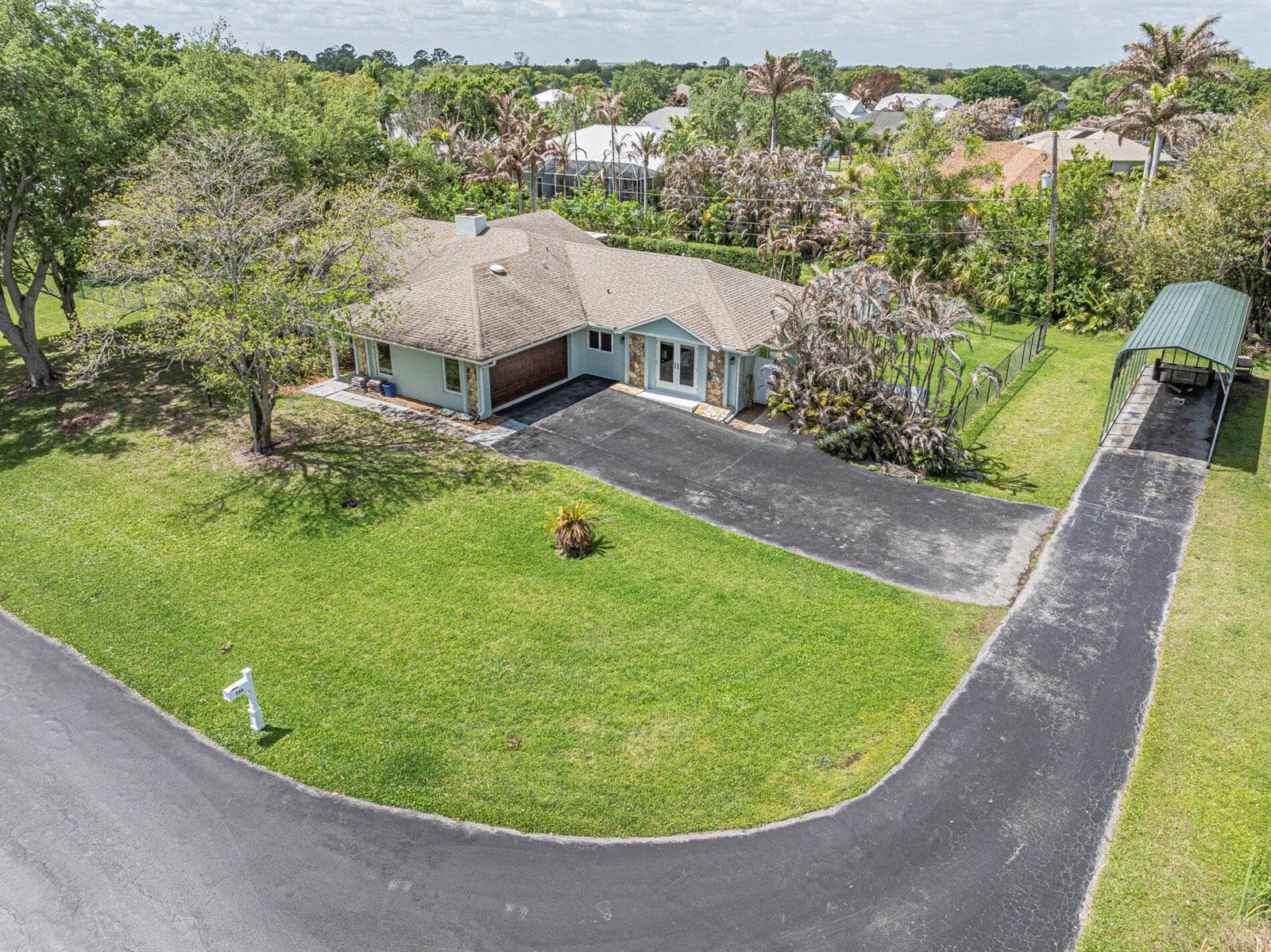 595 45th Court, Vero Beach, FL 32968 photo 4