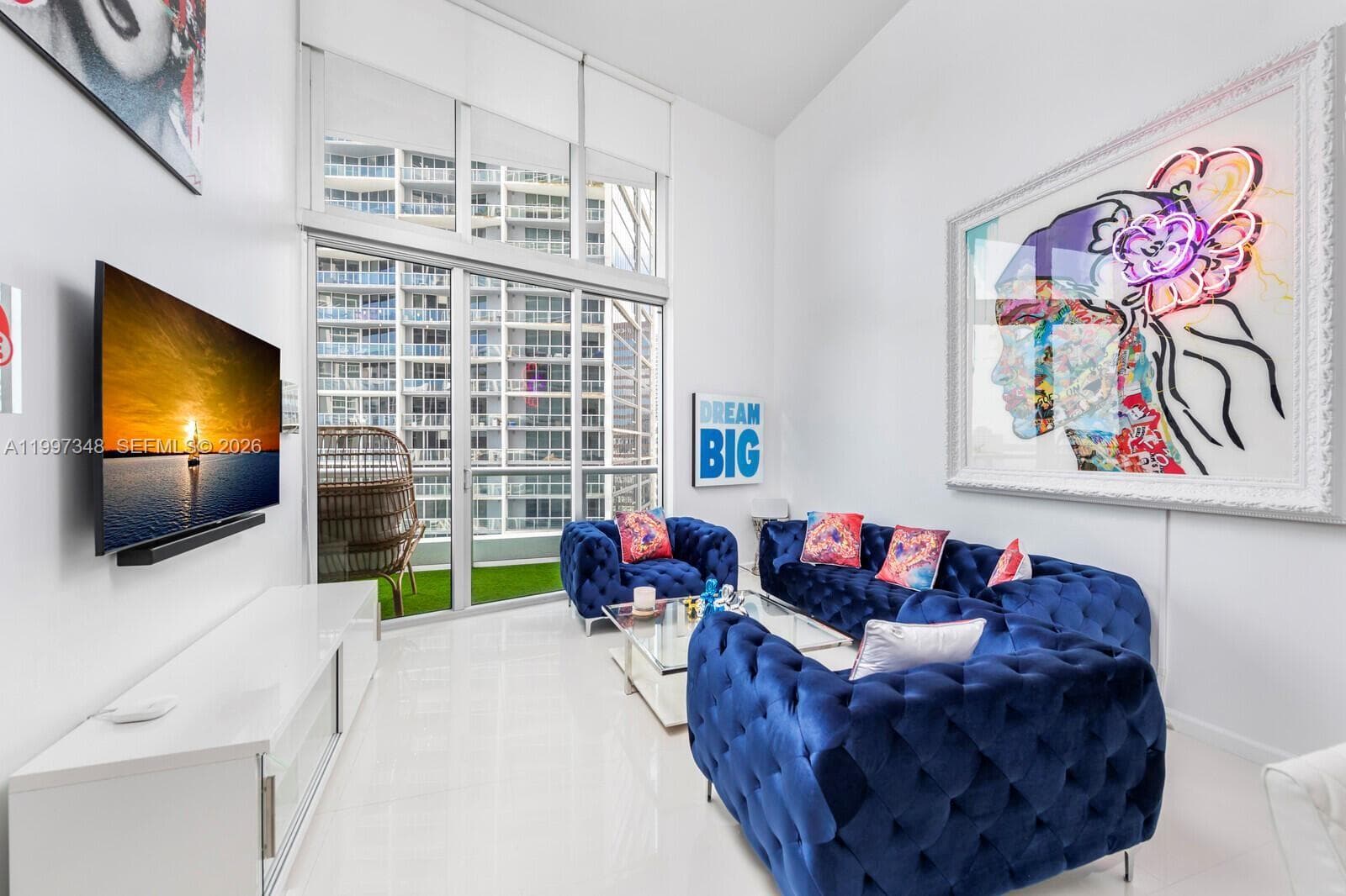 475 Brickell Ave # 2811, Miami, FL 33131