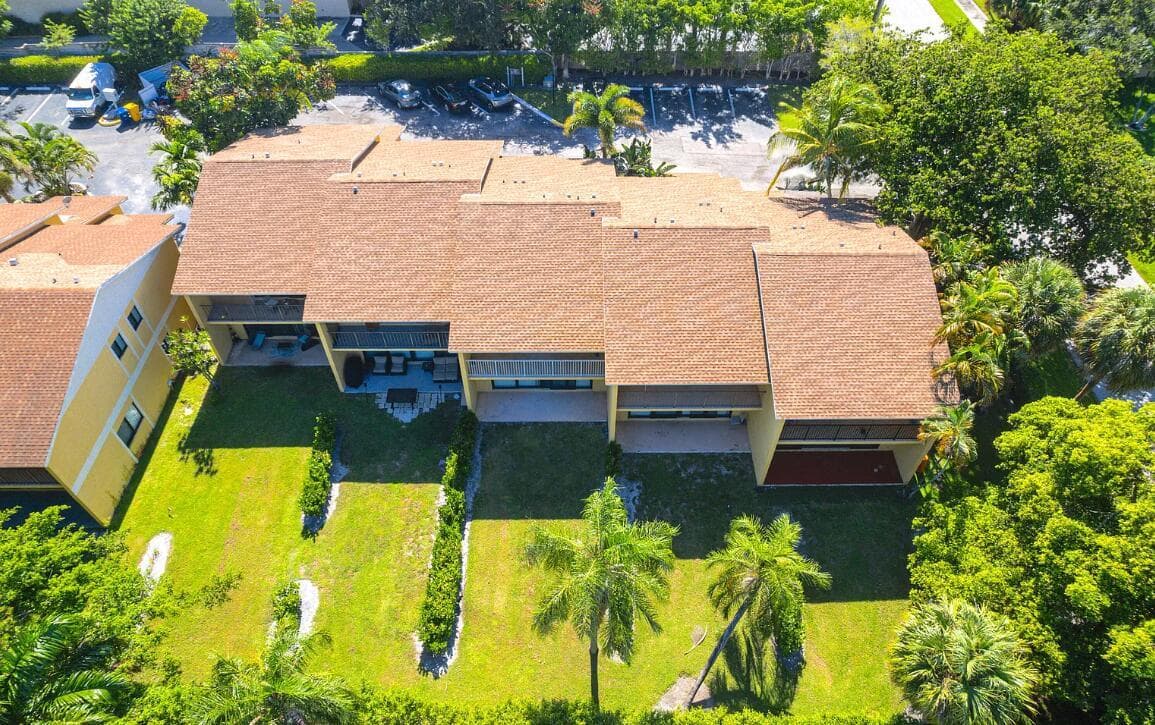 663 Dover Street # 10, Boca Raton, FL 33487 photo 2