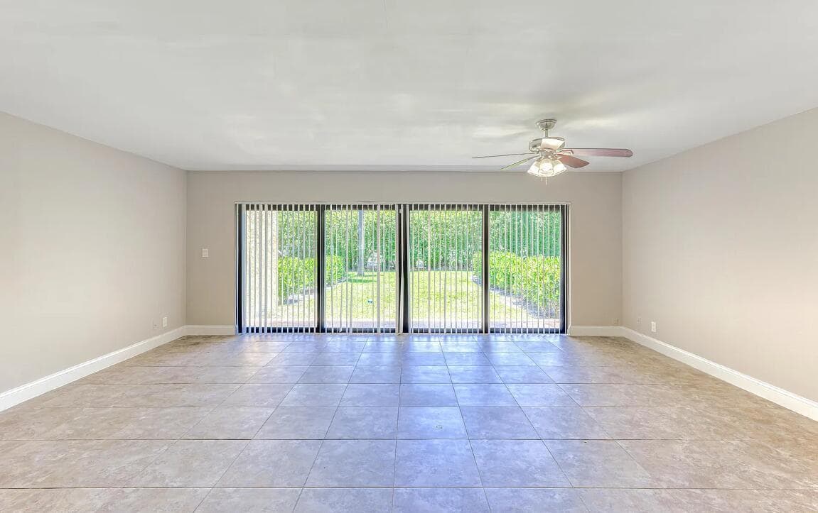 663 Dover Street # 10, Boca Raton, FL 33487 photo 3