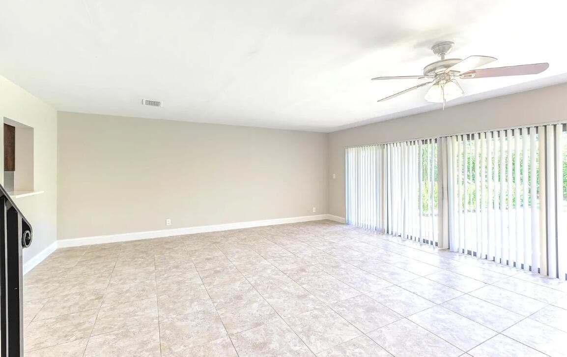 663 Dover Street # 10, Boca Raton, FL 33487 photo 4