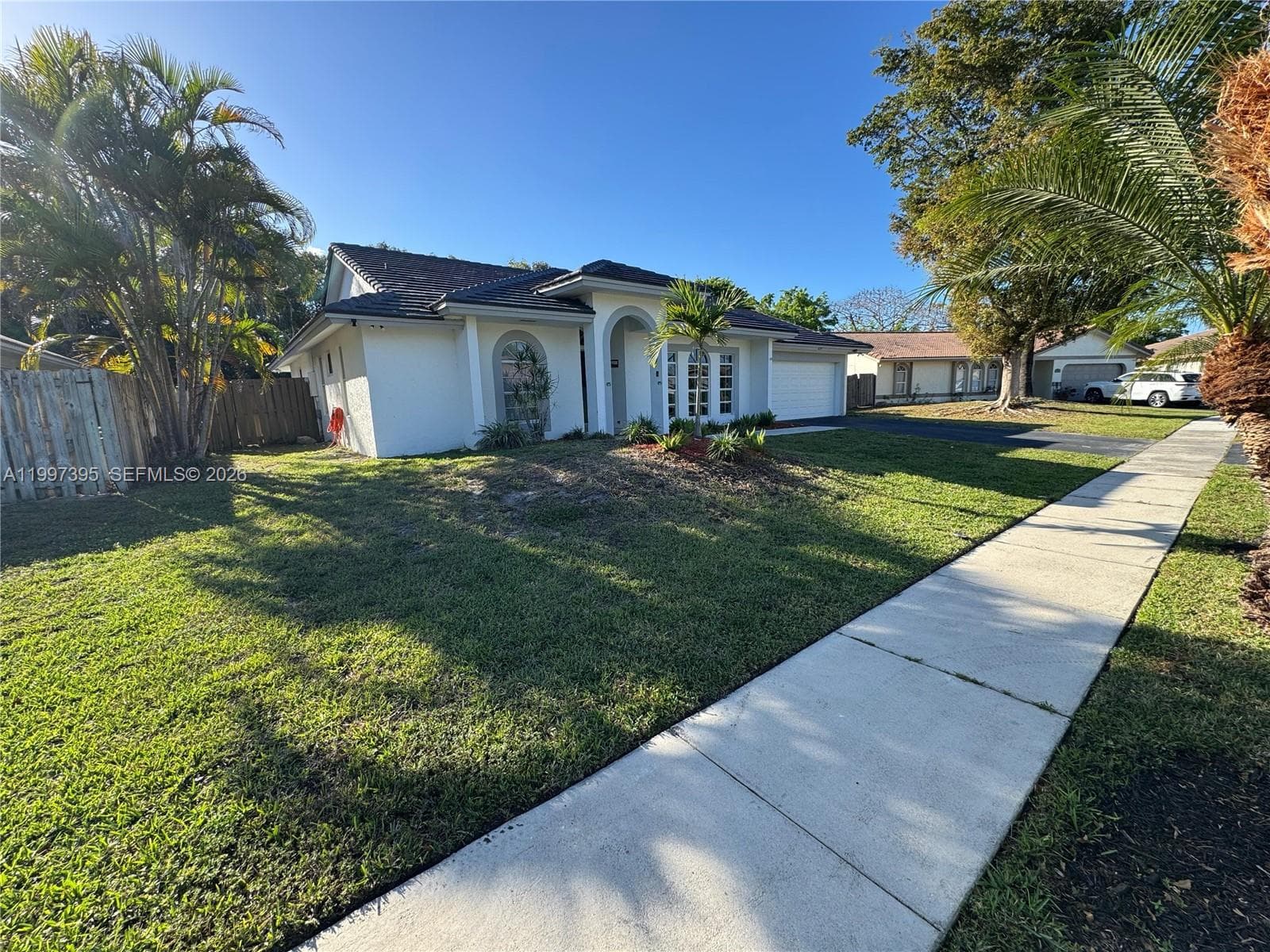 427 SW 169th Ter, Weston, FL 33326 photo 3