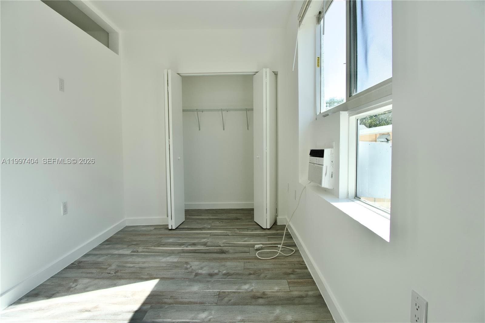 1036 SW 5th St # 12, Miami, FL 33130 photo 2