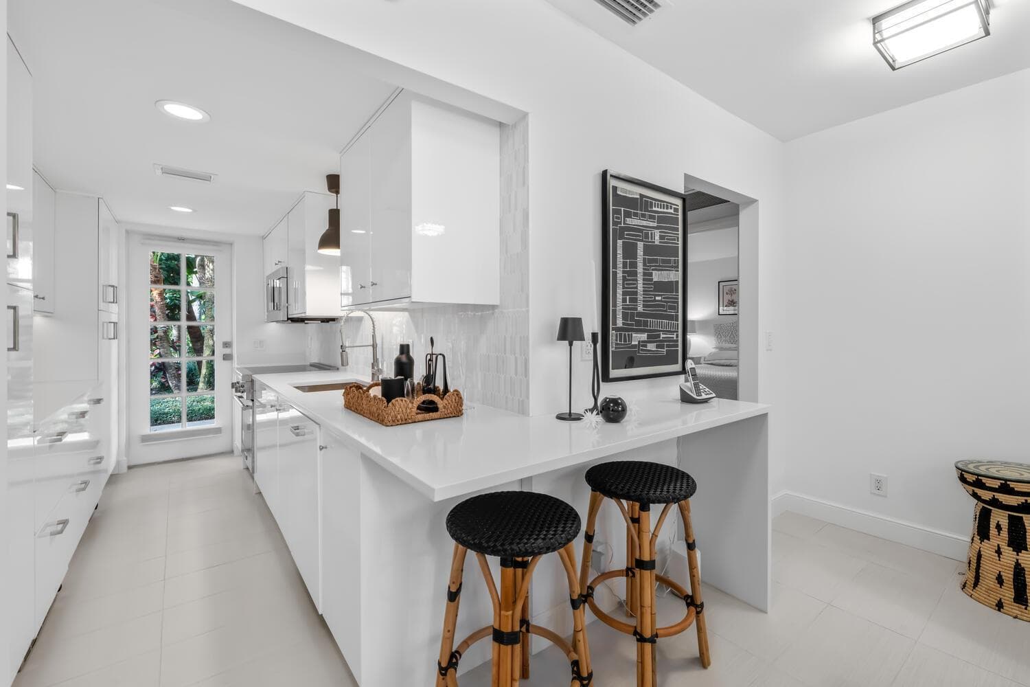 134 Peruvian Avenue # 104, Palm Beach, FL 33480 photo 3