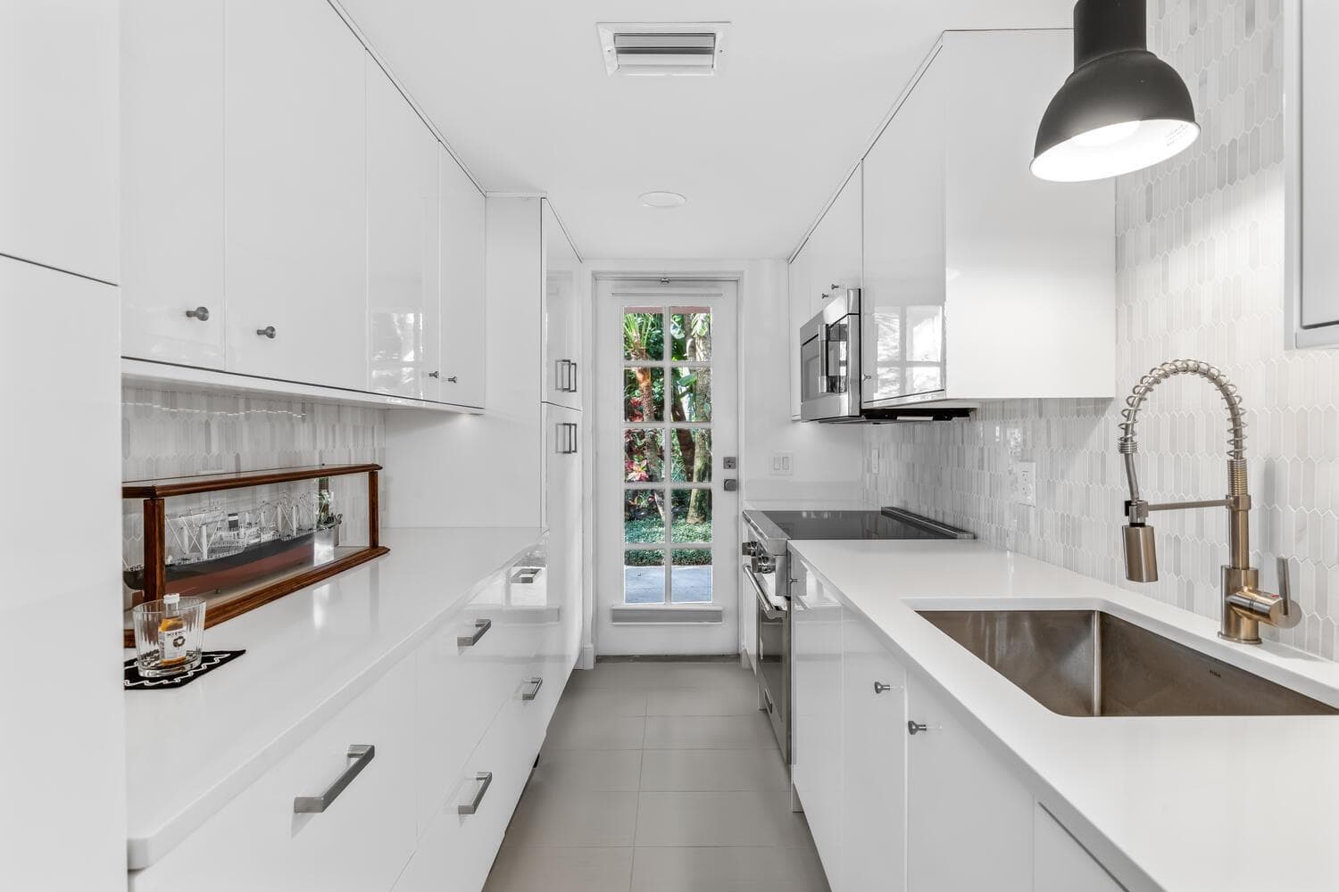 134 Peruvian Avenue # 104, Palm Beach, FL 33480 photo 4