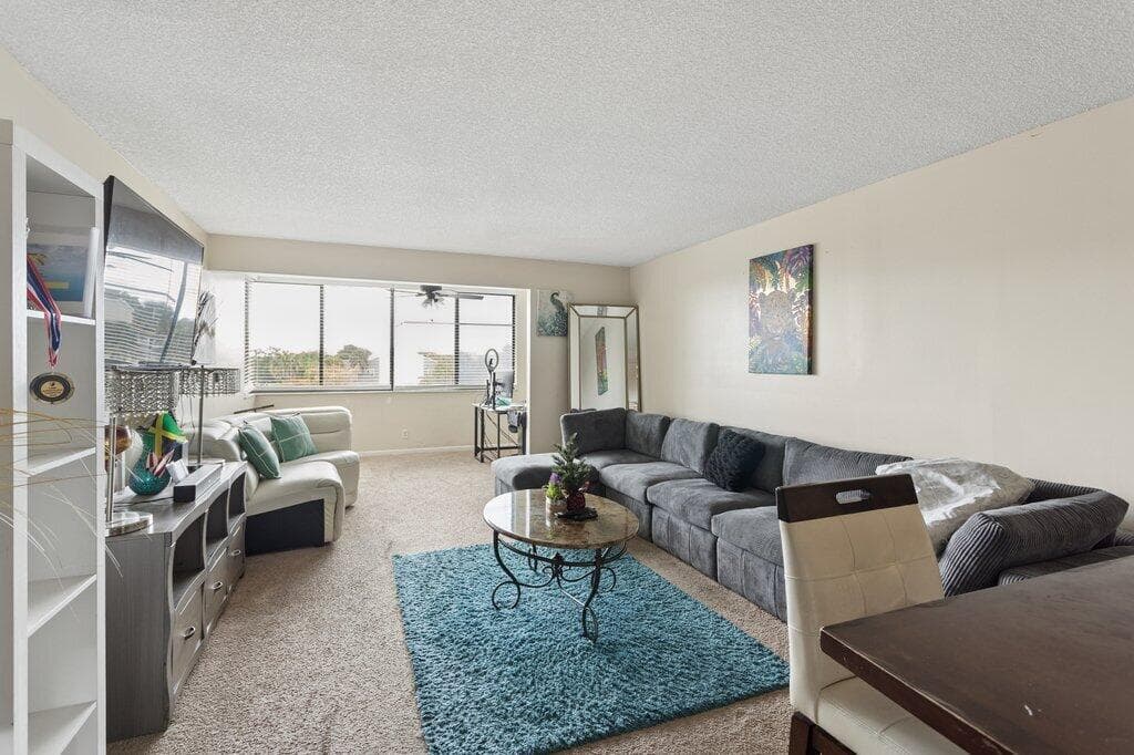 8030 Hampton Boulevard # 404, North Lauderdale, FL 33068 photo 3