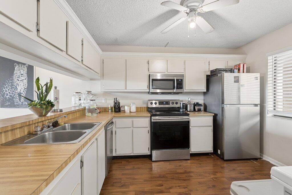 8030 Hampton Boulevard # 404, North Lauderdale, FL 33068 photo 5