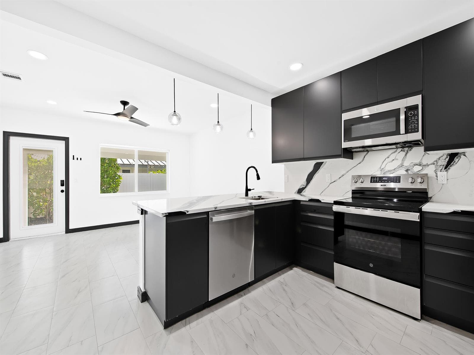 1508 NE 6th Street # A & B, Fort Lauderdale, FL 33304 photo 4
