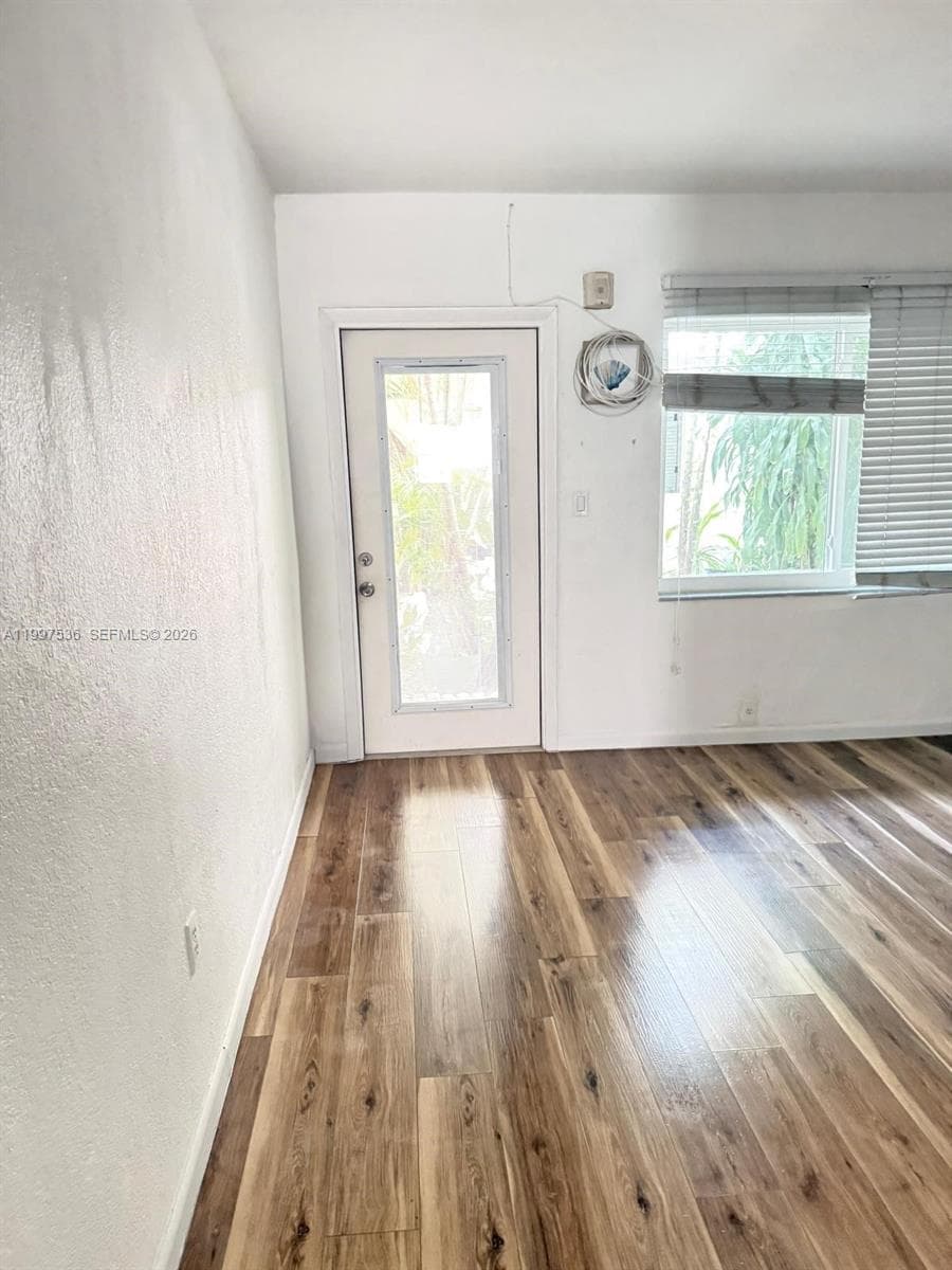 655 Meridian Ave # 2, Miami Beach, FL 33139 photo 4