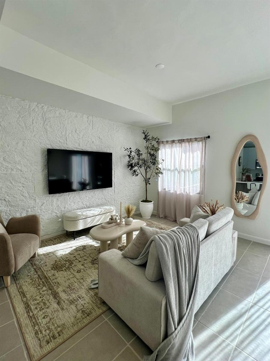 2526 Pierce Street # 4, Hollywood, FL 33020 photo 4