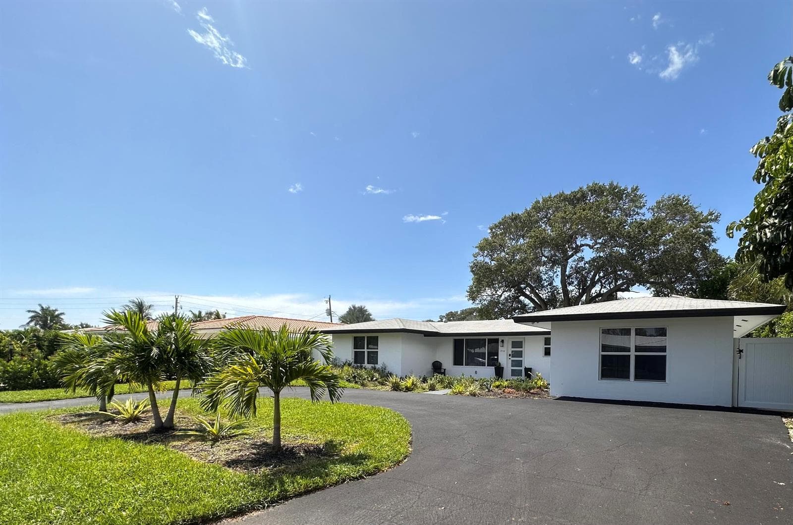 1950 NE 30th Street, Lighthouse Point, FL 33064