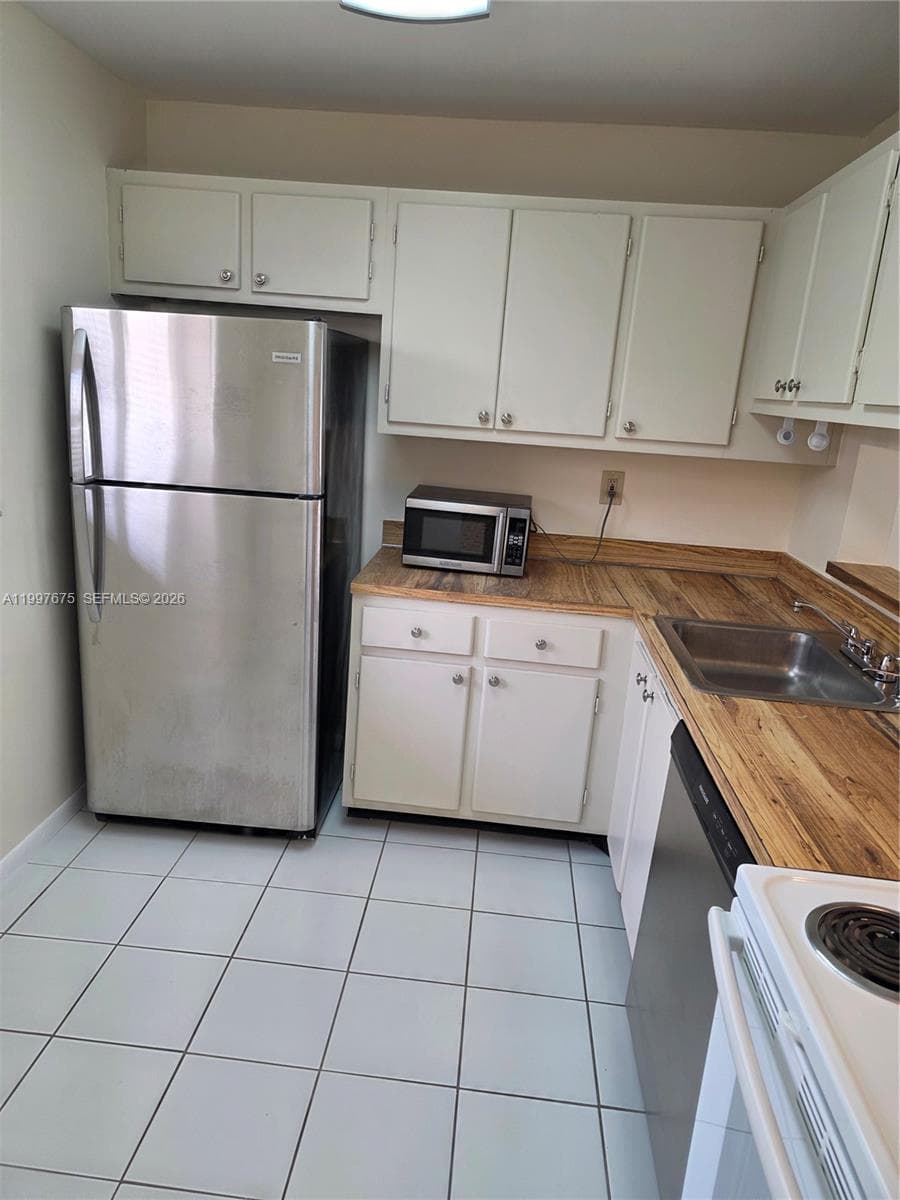 8005 SW 107th Ave # 309, Miami, FL 33173 photo 5