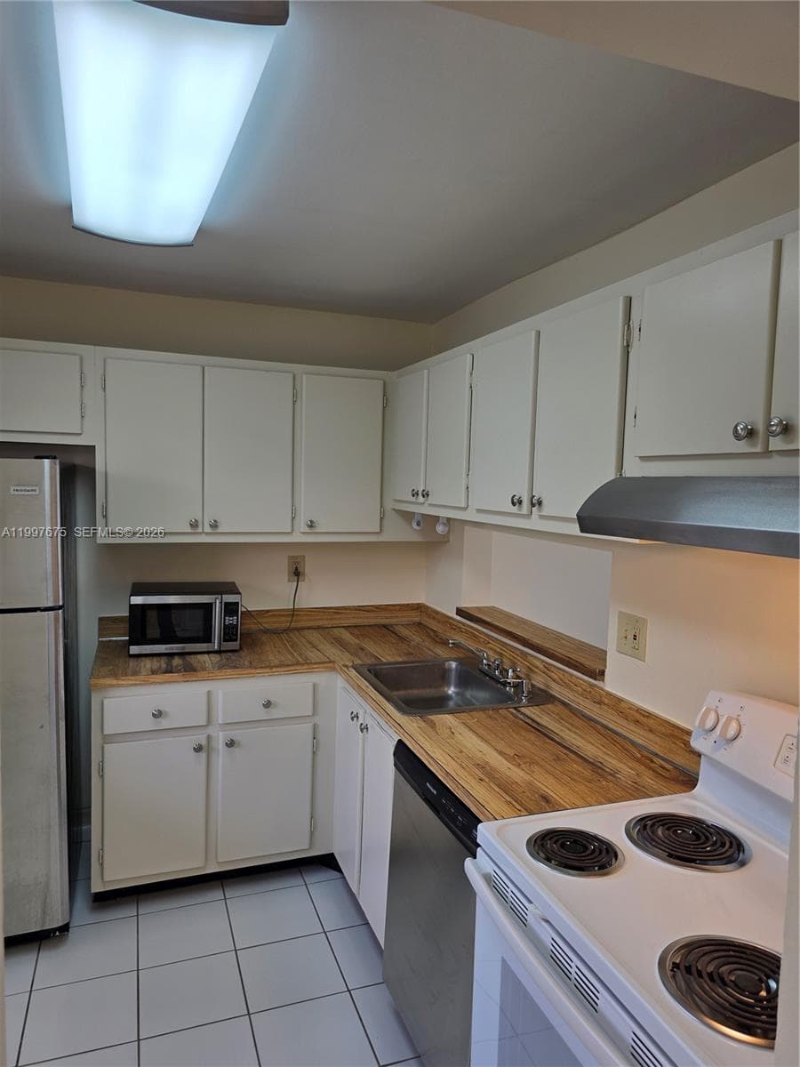 8005 SW 107th Ave # 309, Miami, FL 33173 photo 4