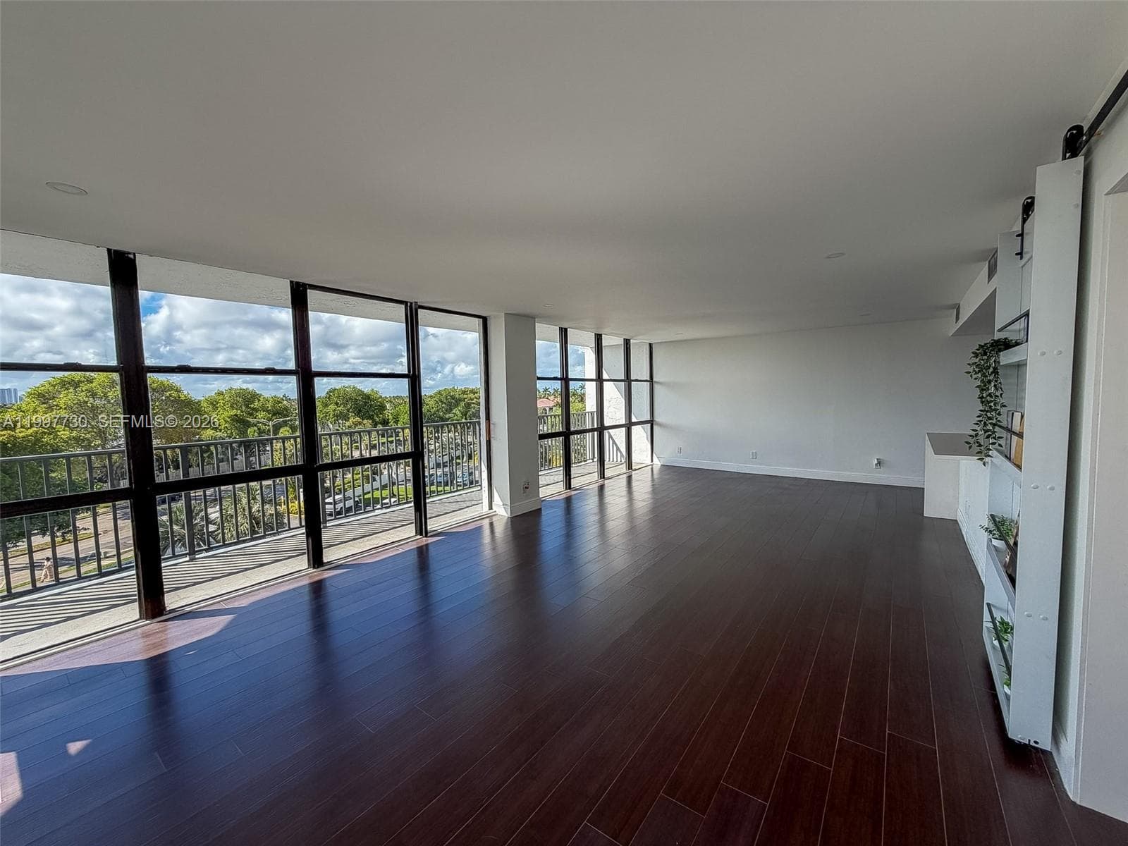 1000 Parkview Dr # 531, Hallandale Beach, FL 33009 photo 3