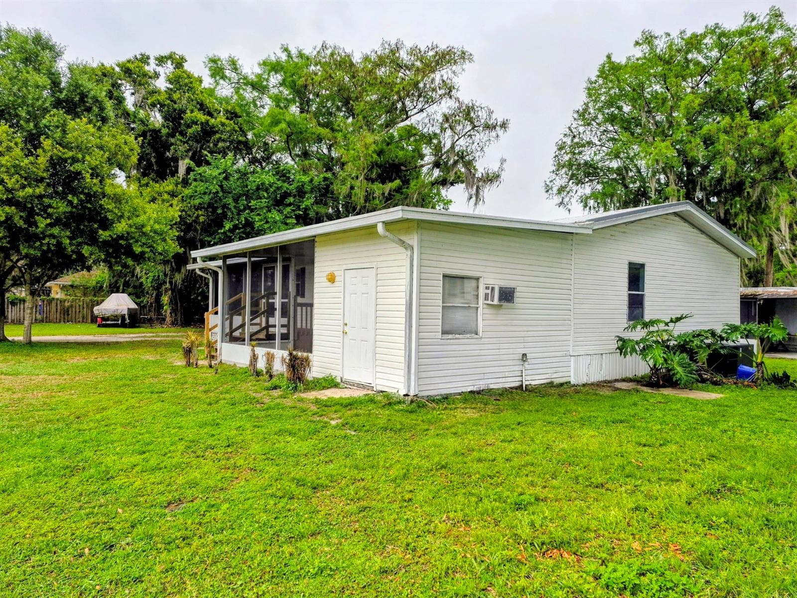 301 SE 5th Avenue, Okeechobee, FL 34974 photo 3