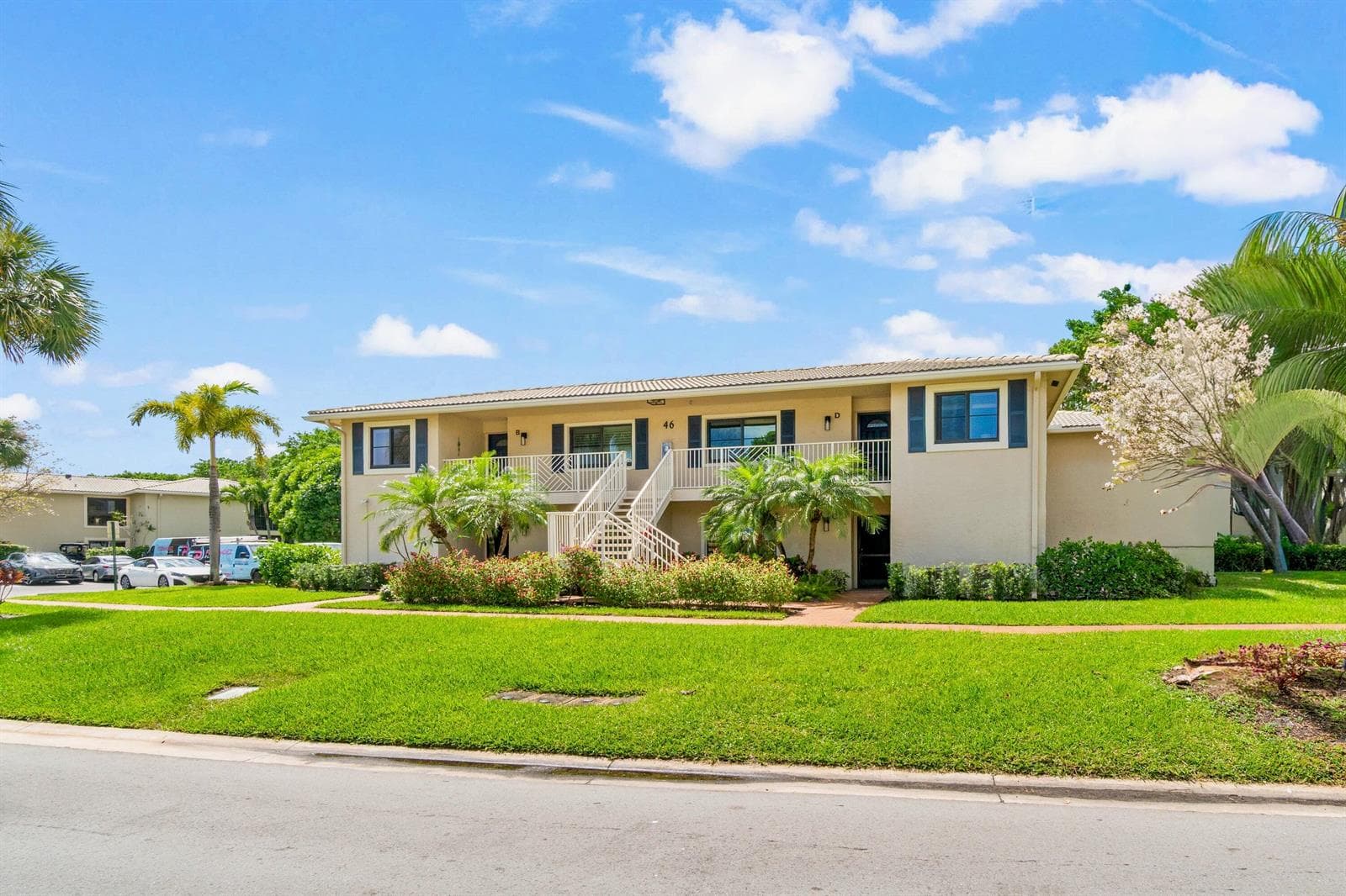 46 Stratford Lane W # D, Boynton Beach, FL 33436 photo 2