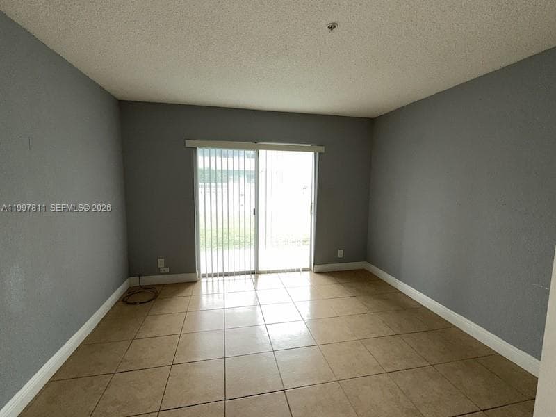 4251 NW 5th St # 108, Plantation, FL 33317