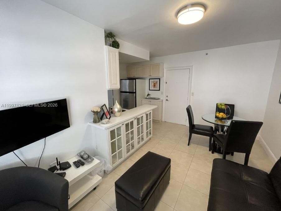 335 Ocean Dr # 214, Miami Beach, FL 33139 photo 4