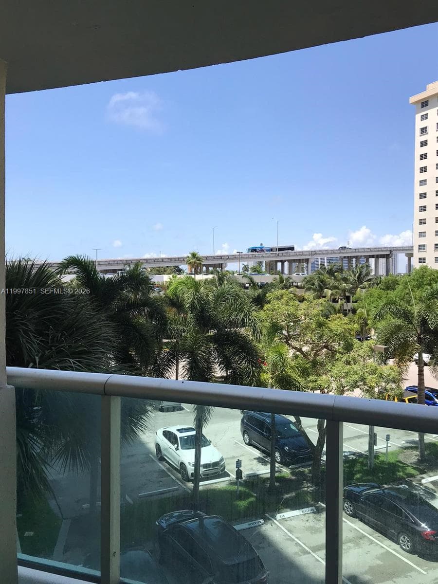 19380 Collins Ave # 319, Sunny Isles Beach, FL 33160 photo 2