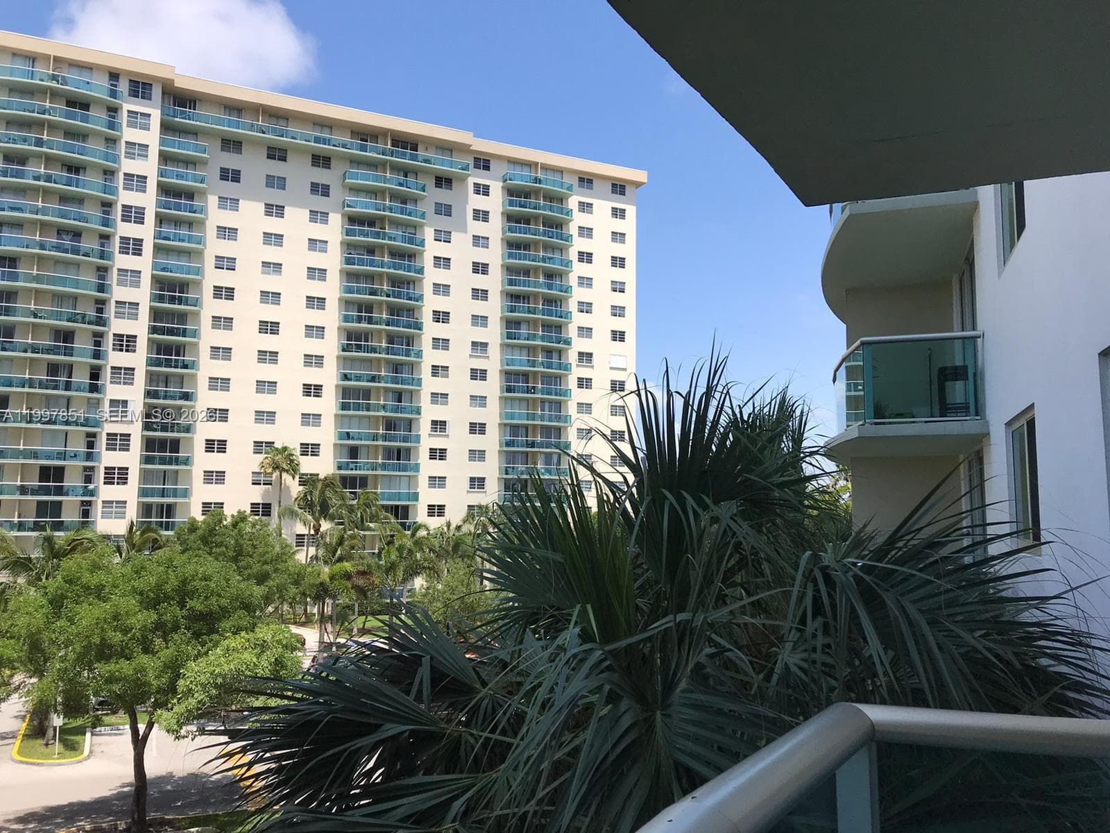 19380 Collins Ave # 319, Sunny Isles Beach, FL 33160 photo 4